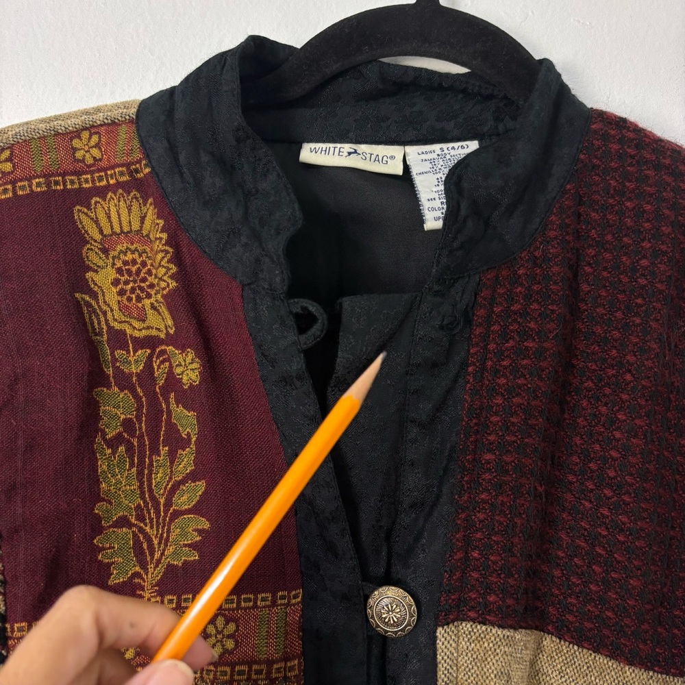 White Stag Patchwork Tapestry Jacket Boho Quilted… - image 10